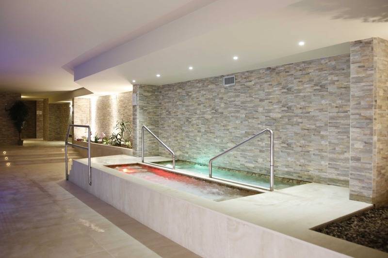 Отель Excel Milano 3