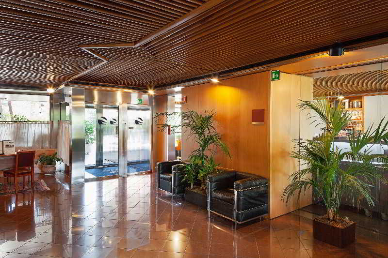 Отель Excel Milano 3