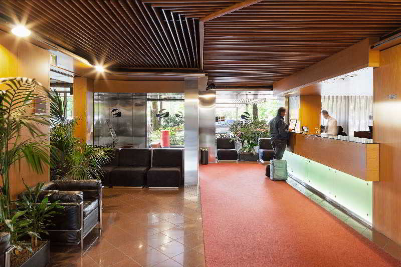 Отель Excel Milano 3