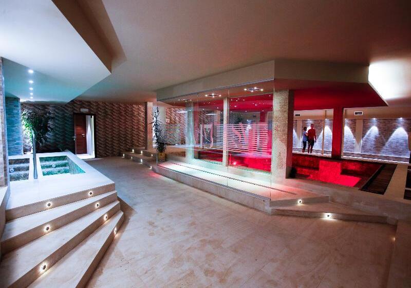 Отель Excel Milano 3