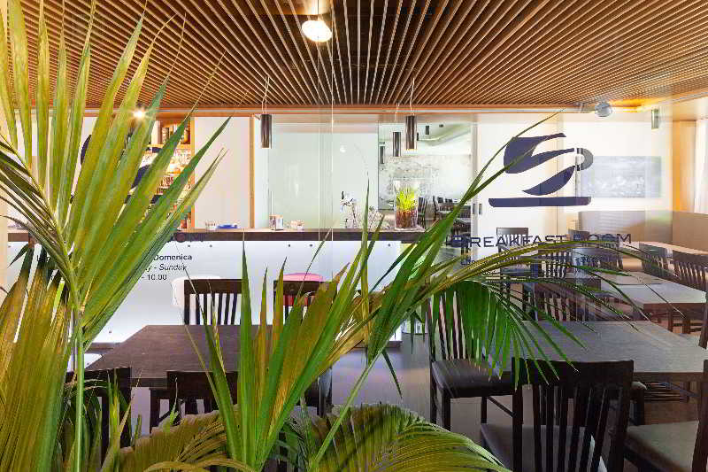 Отель Excel Milano 3