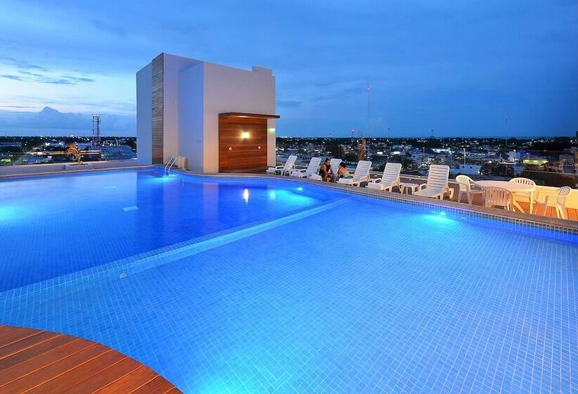 هتل Fiesta Inn Chetumal