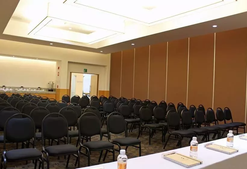 Hotel Fiesta Inn Chetumal