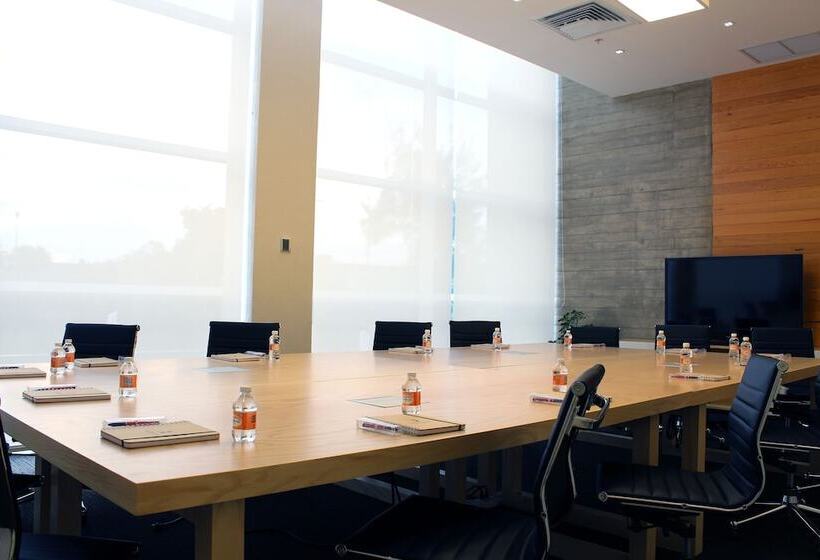 هتل Fiesta Inn Chetumal