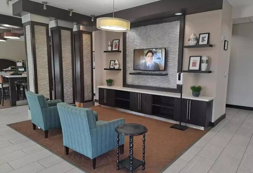 酒店 Holiday Inn Express Kenedy By Ihg