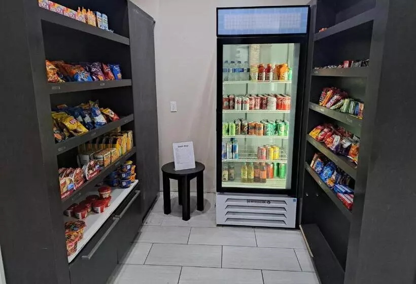 酒店 Holiday Inn Express Kenedy By Ihg