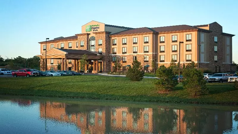 Holiday Inn Express Hotel & Suites Wichita Northeast, An Ihg