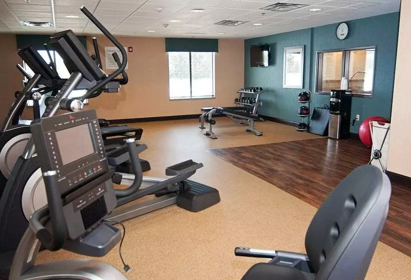 Holiday Inn Express Hotel & Suites Wichita Northeast, An Ihg