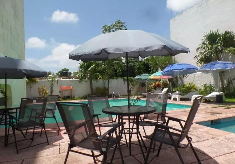 ホテル Íkaro Suites Cancún