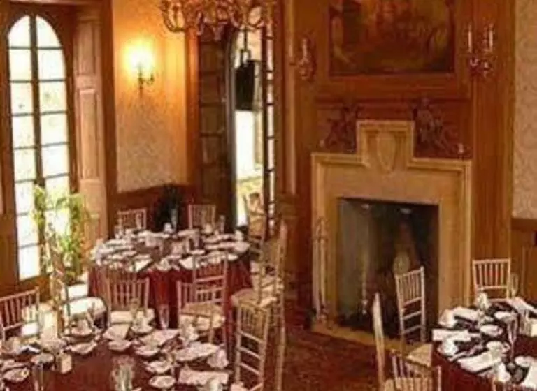 ホテル Inn At Villanova University