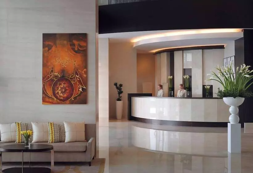 Mövenpick Hotel Jumeirah Lakes Towers Dubai