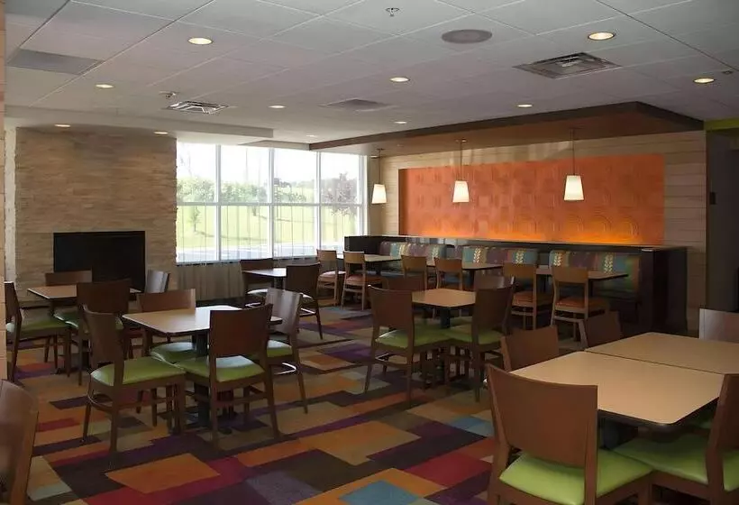 Отель Peach Tree Inn And Suites