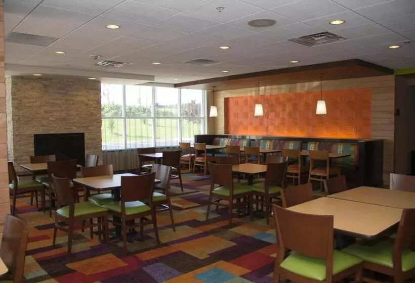 Отель Peach Tree Inn And Suites