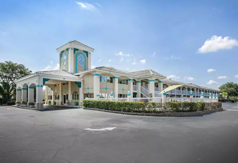 בית מלון כפרי Quality Inn Clermont West Kissimmee