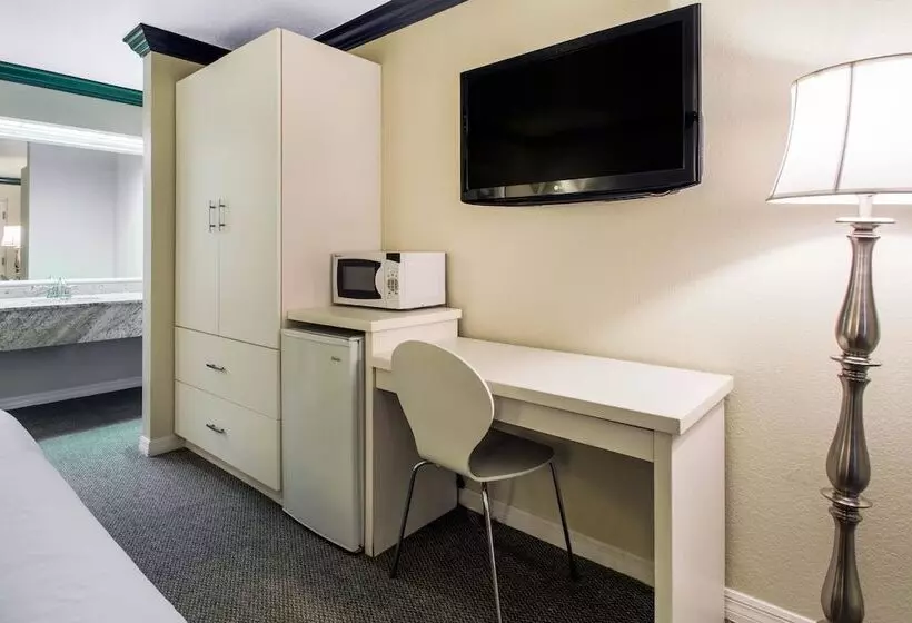 בית מלון כפרי Quality Inn Clermont West Kissimmee