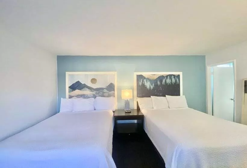 Motel Bluebird Day Inn & Suites