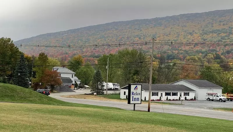 汽车旅馆  Relax Inn Altoona