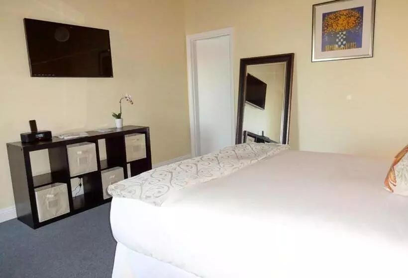 汽车旅馆  The Presidio