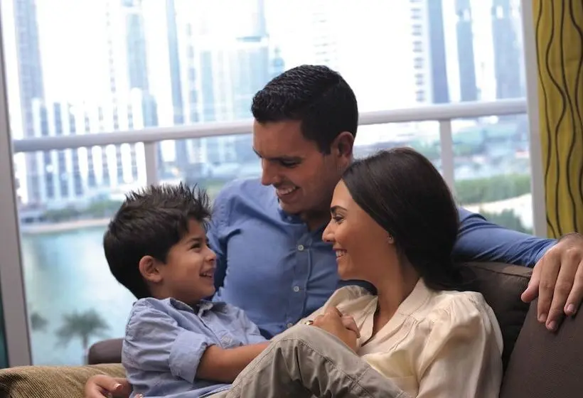 Mövenpick Hotel Jumeirah Lakes Towers Dubai