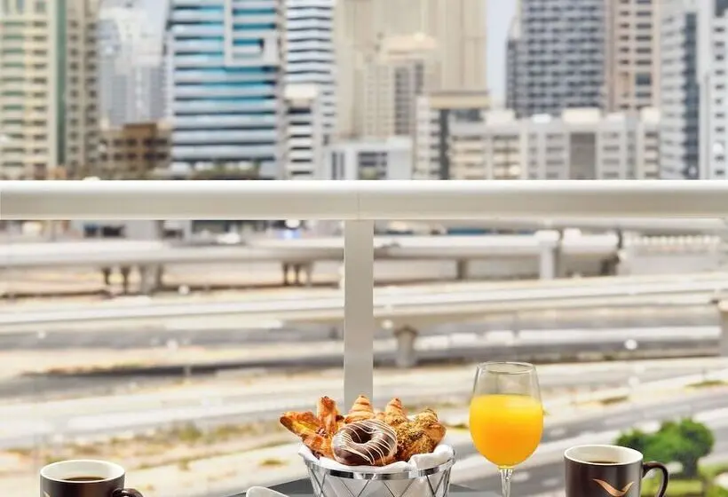 Mövenpick Hotel Jumeirah Lakes Towers Dubai