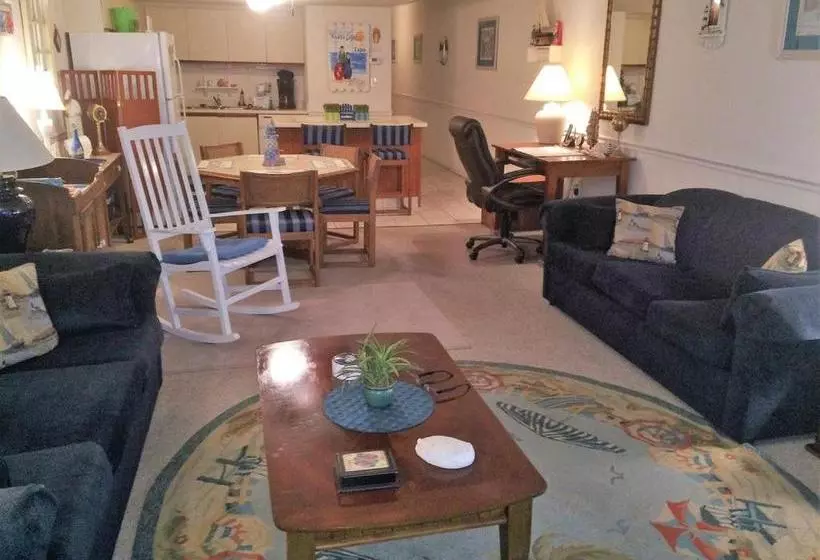 Курорт 405 Waters Edge