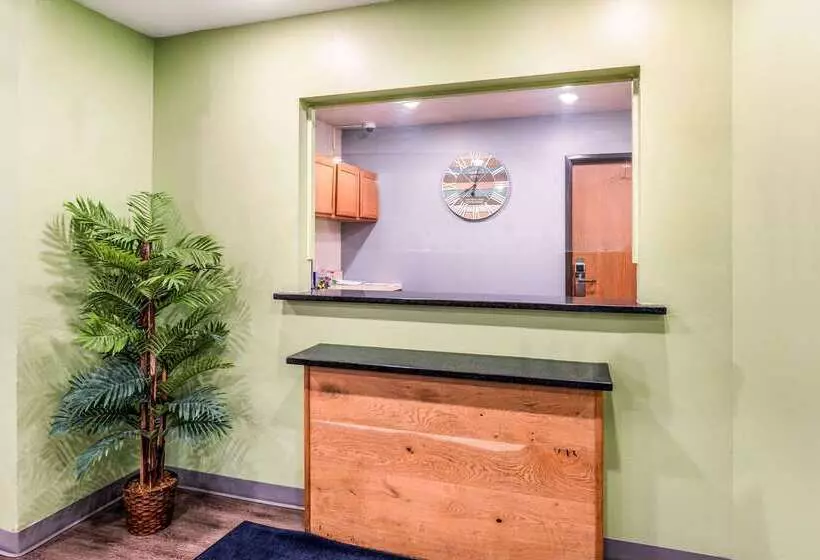 Woodspring Suites Columbus West Hilliard