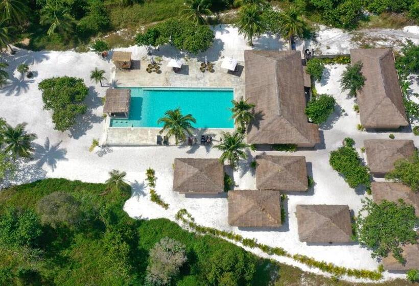 בית מלון כפרי Beachwalk Koh Rong