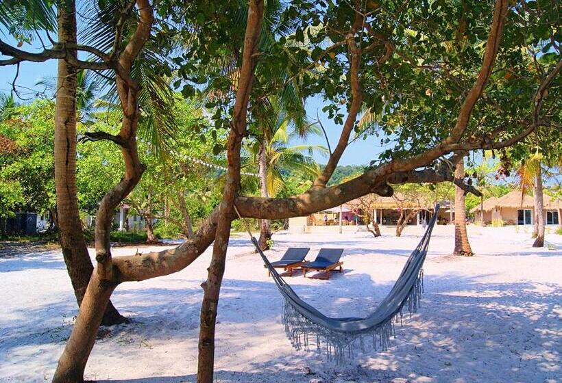 בית מלון כפרי Beachwalk Koh Rong