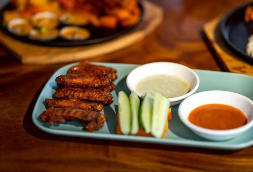 בית מלון כפרי Beachwalk Koh Rong