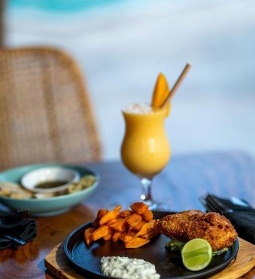 בית מלון כפרי Beachwalk Koh Rong