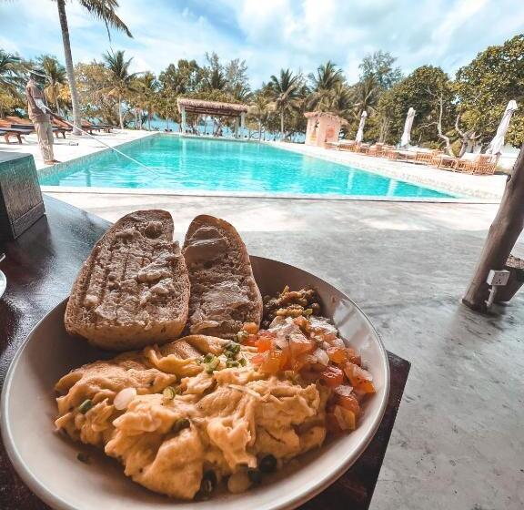 בית מלון כפרי Beachwalk Koh Rong