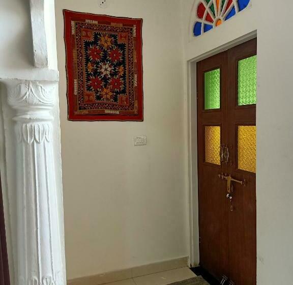 فندق Hindupura Residency