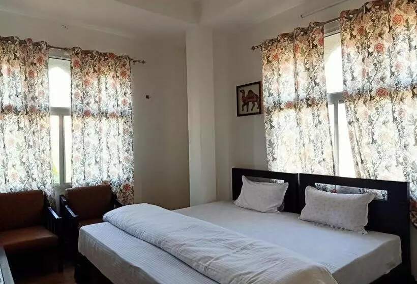 Hotelli Hindupura Residency