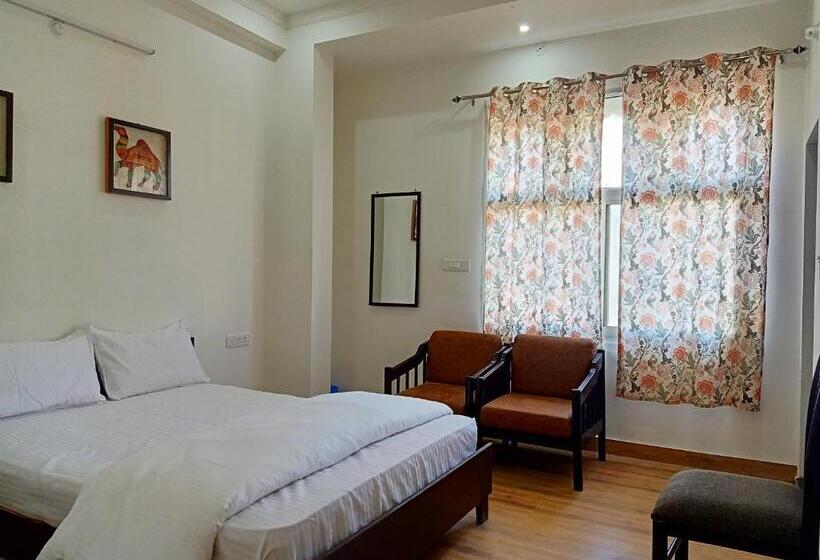 فندق Hindupura Residency