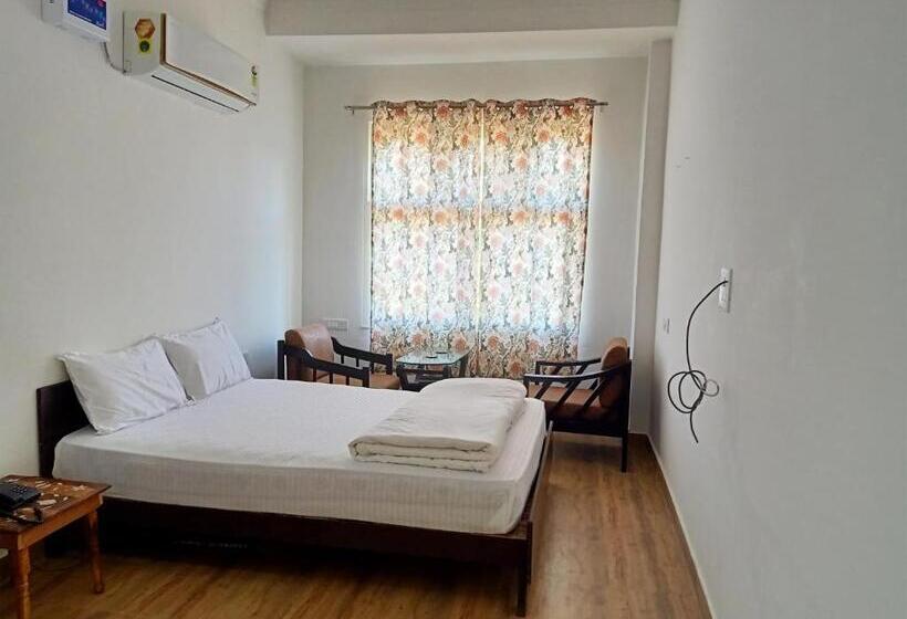 فندق Hindupura Residency