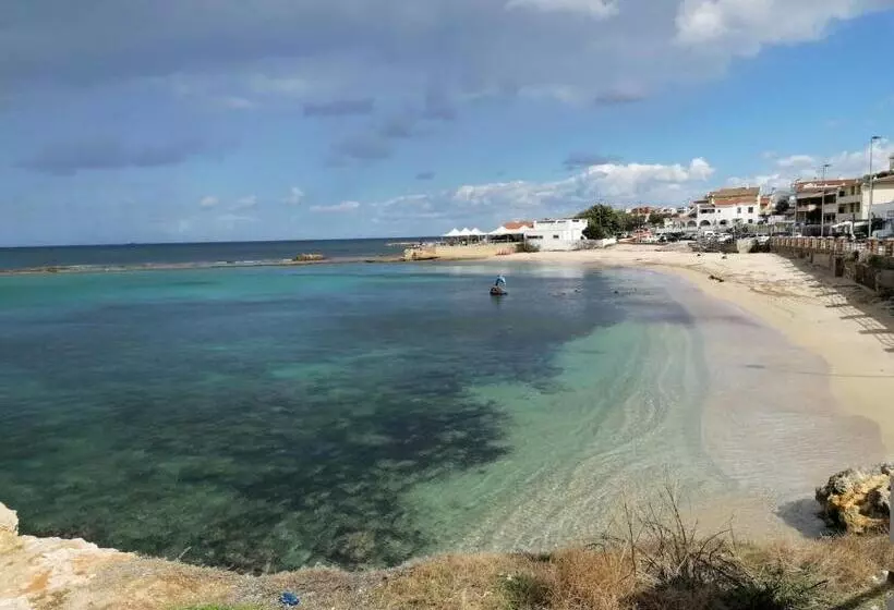 تختخواب و صبحانه Il Posto Nascosto