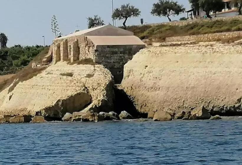 تختخواب و صبحانه Il Posto Nascosto