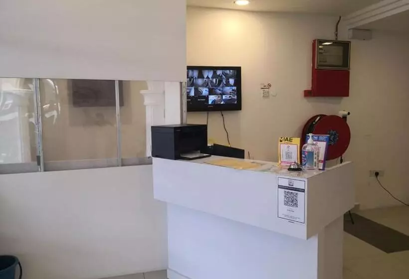 G Star Motel