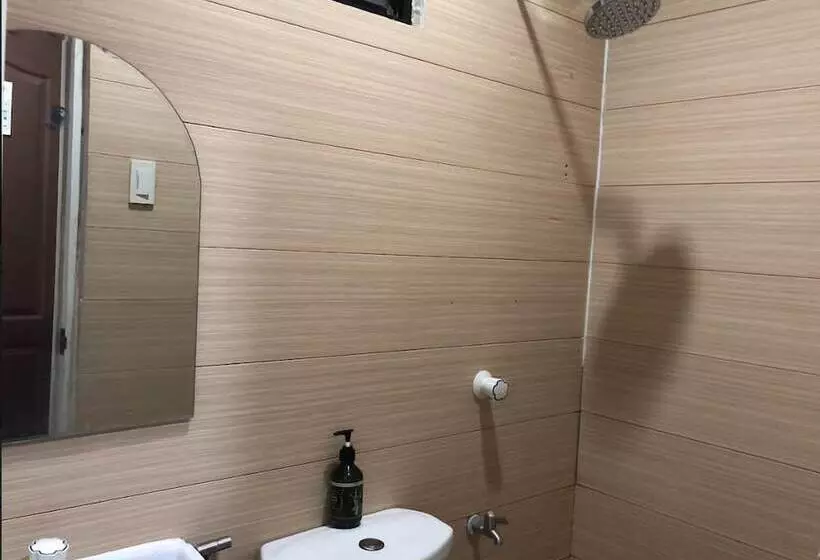 ホテル Maine City Residences Leveriza