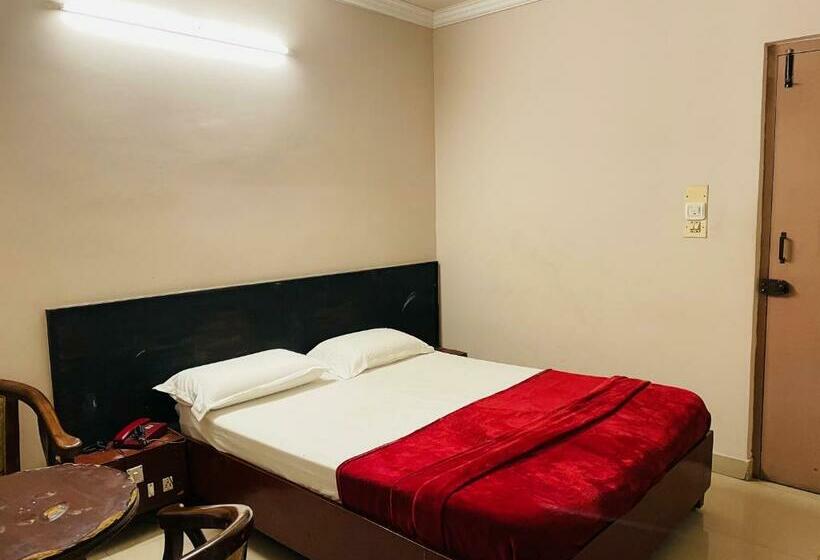 ホテル Rathna Palace