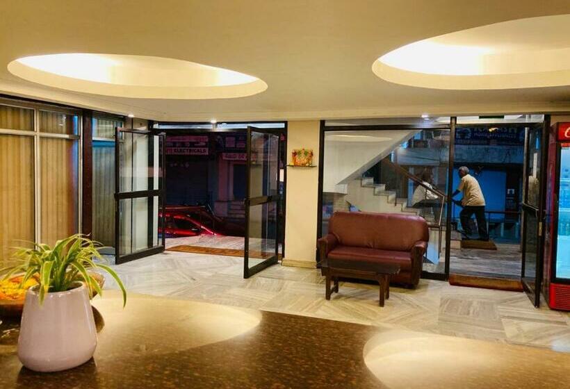 ホテル Rathna Palace