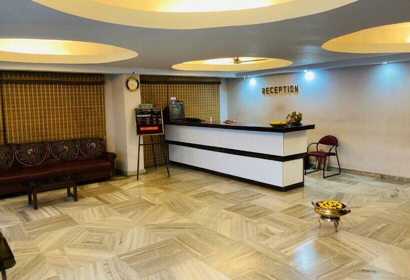 ホテル Rathna Palace