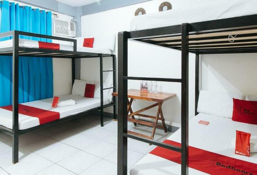 בית מלון כפרי Reddoorz @ Park S Resort  Alcantara