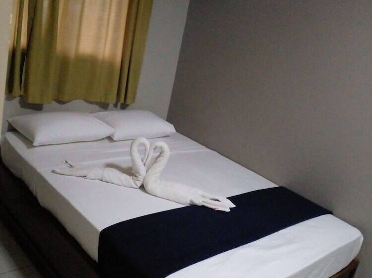 Szálloda Sunseekers Outrigger