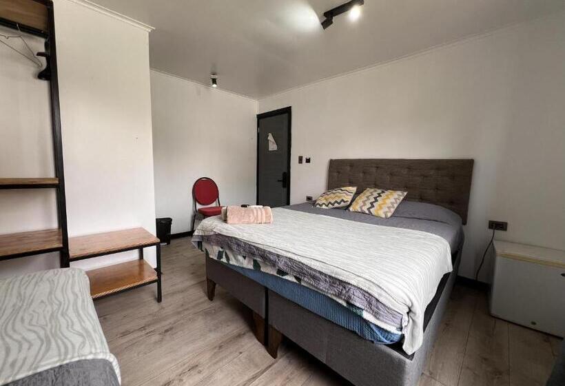 هتل Voy Hostales   4 Norte