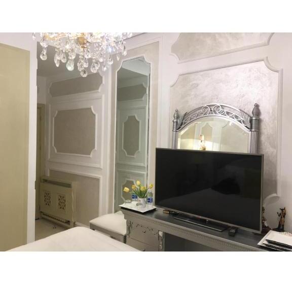 پانسیون Suites Gloria