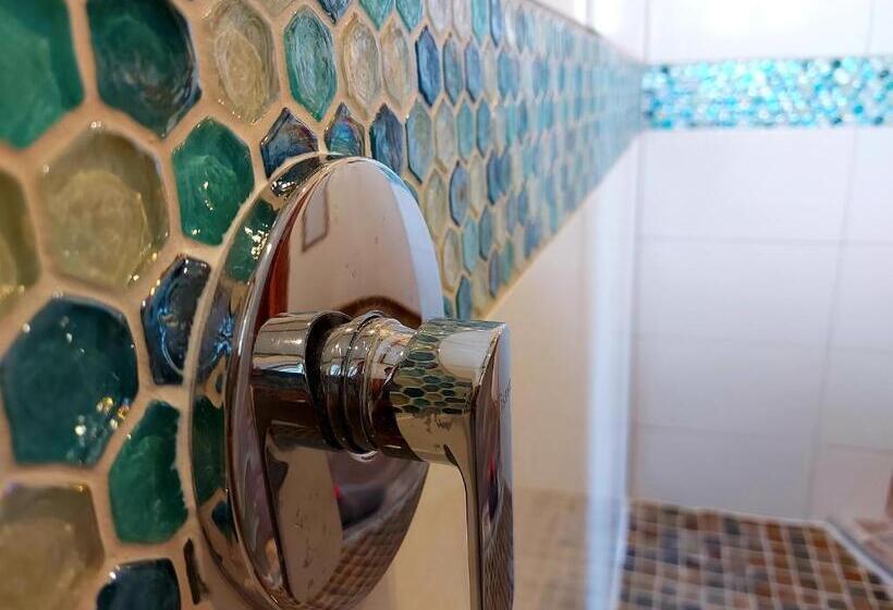 The Sunsetter Bed & Breakfast