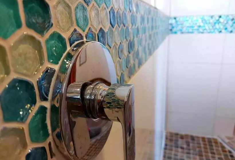 The Sunsetter Bed & Breakfast