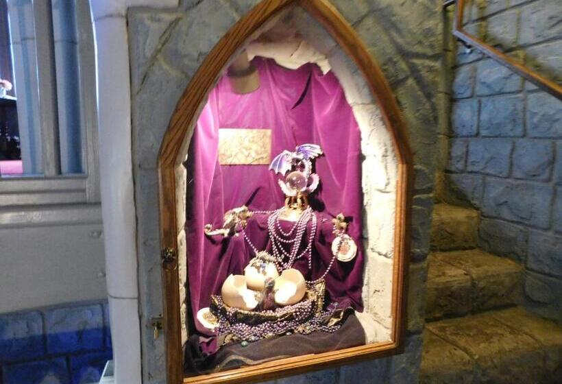 Castle Wood Theme Cottages  Couples Only