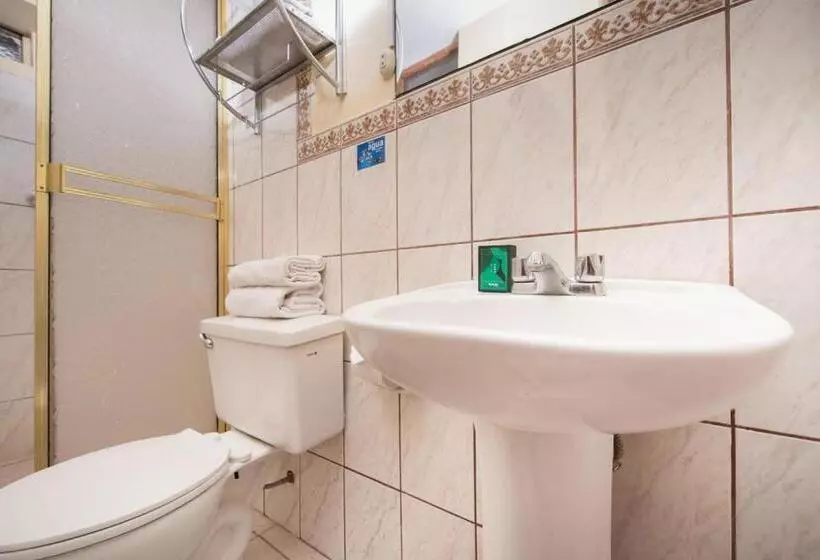 Отель Ayenda Casa Escondida San Cristobal Premium